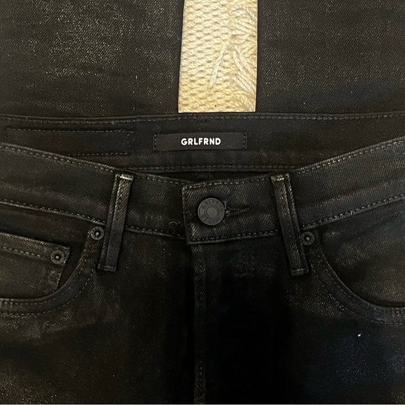 Grlfrnd Denim Black The Karolina in Noir - Picture 5 of 9